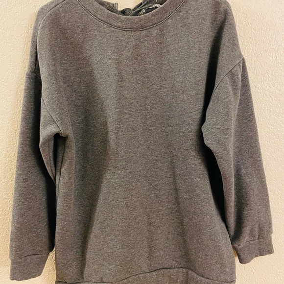 Fabletics Small lace up the back crewneck sweatshirt, gray - Picture 1 of 3